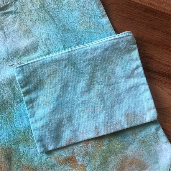 Hand Dyed Tote Bag Zip Top Tote Makeup Ice Dye Summer Fun Set Travel Tie Dye - Picture 7 of 8